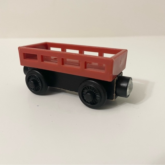 Thomas & Friends Wooden Cargo Car Train - Picture 1 of 10